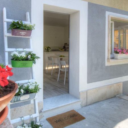 Hotel Rione San Carlo Finale Ligure Exteriér fotografie
