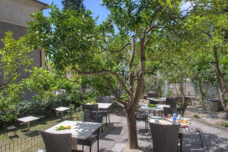 Hotel Rione San Carlo Finale Ligure Exteriér fotografie
