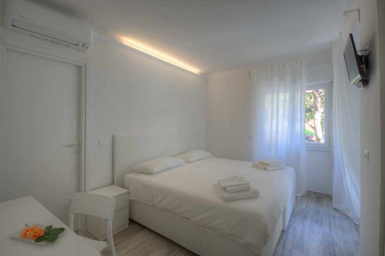 Hotel Rione San Carlo Finale Ligure Exteriér fotografie