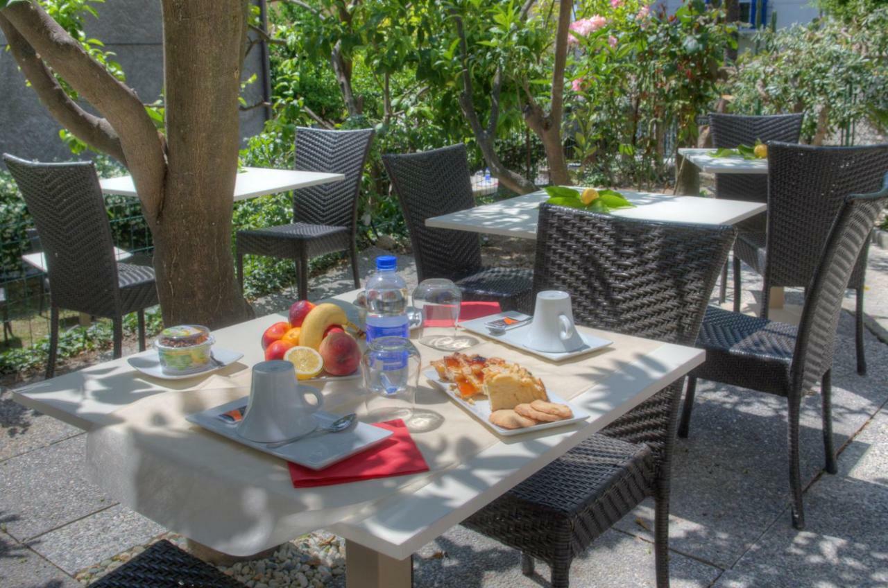 Hotel Rione San Carlo Finale Ligure Exteriér fotografie